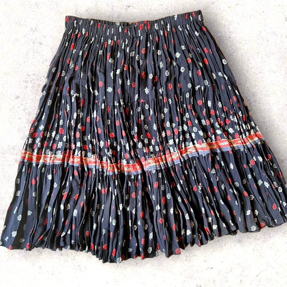 Vintage dark floral midi rayon bohemian pull on skirt
